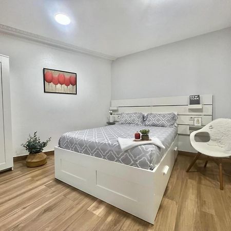 Apartamento Centrico Cerca De La Playa Bueu Eksteriør bilde