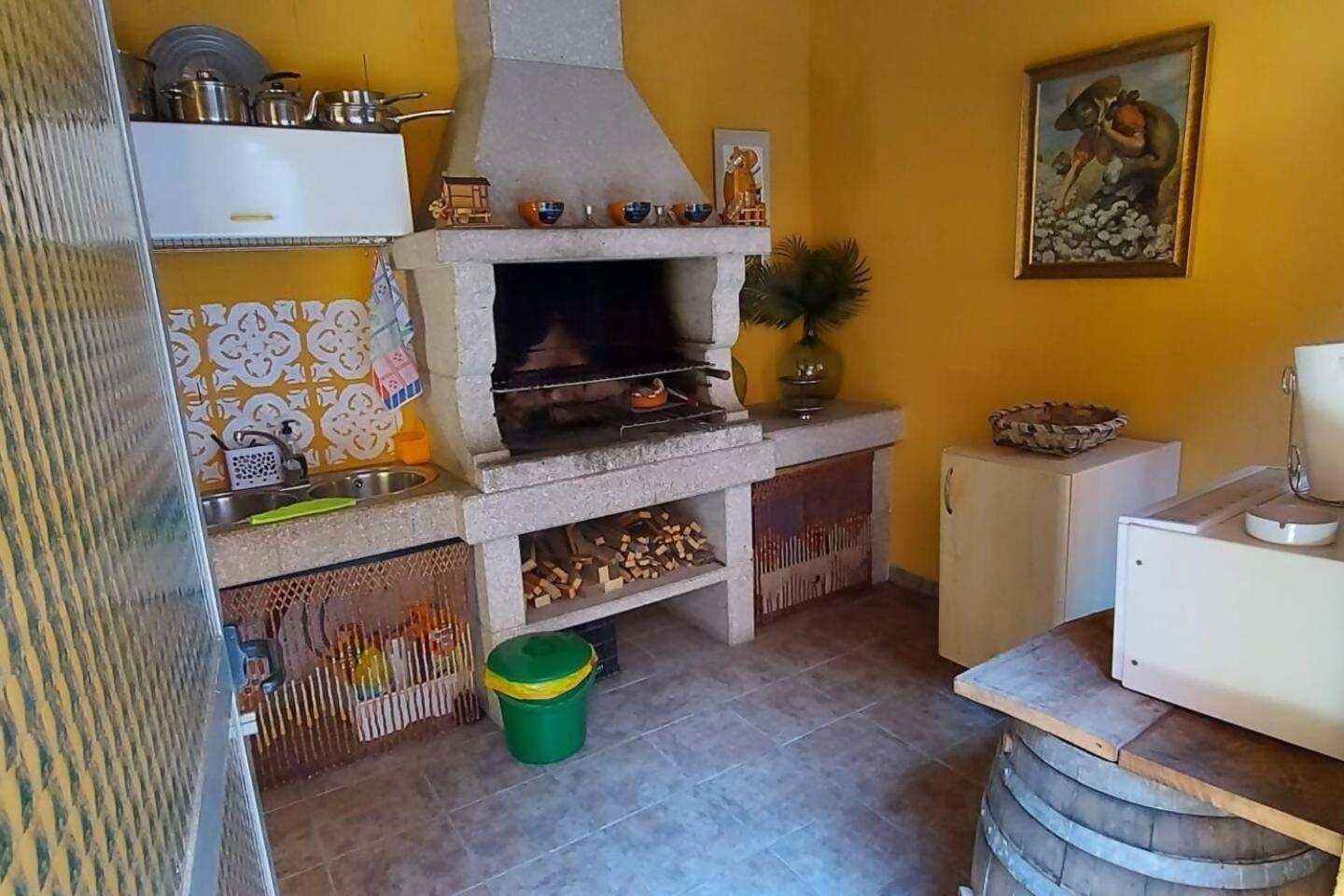 Apartamento Centrico Cerca De La Playa Bueu Eksteriør bilde