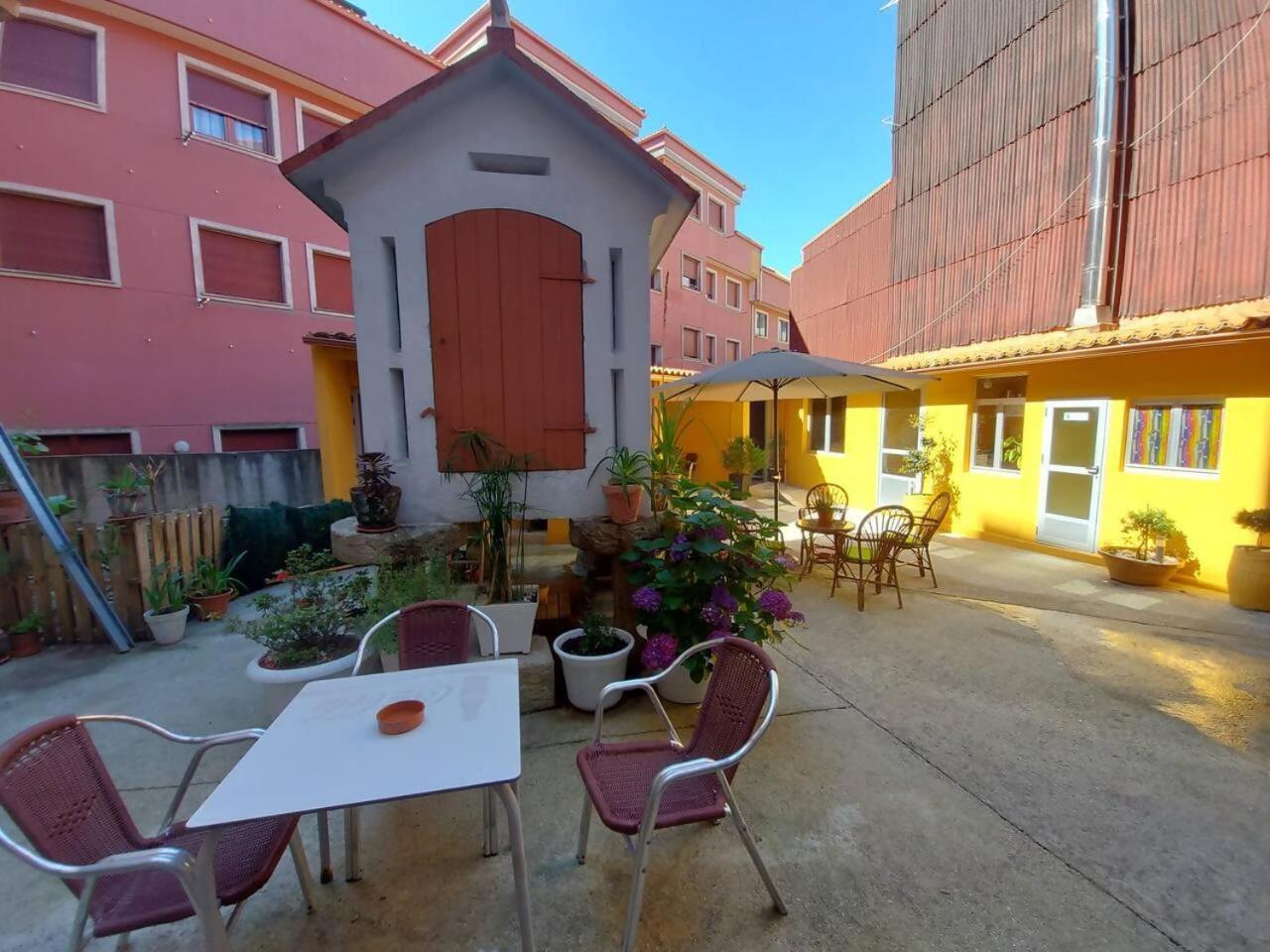Apartamento Centrico Cerca De La Playa Bueu Eksteriør bilde